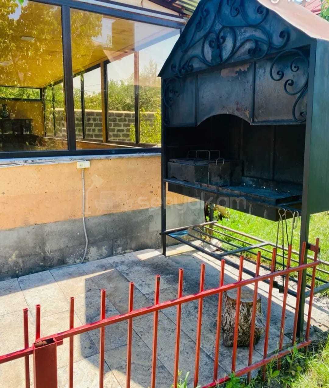 5 Սենյականոց Շքեղ Առանձնատուն, 250քմ, Լողավազանով