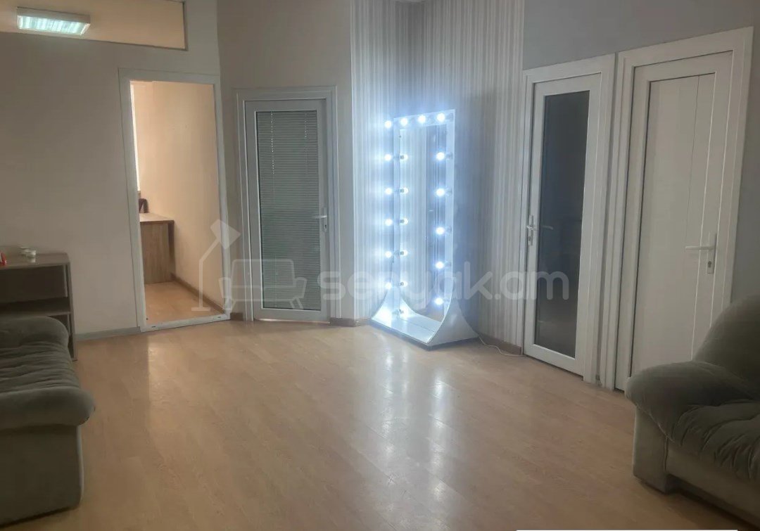 Օֆիսային Տարածք, 53քմ, Կապիտալ Վերանորոգված