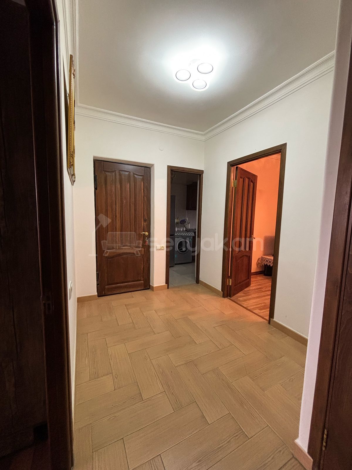 3 Սենյականոց Բնակարան, 74քմ, 8/9 հարկ, Նորմալ Վիճակում