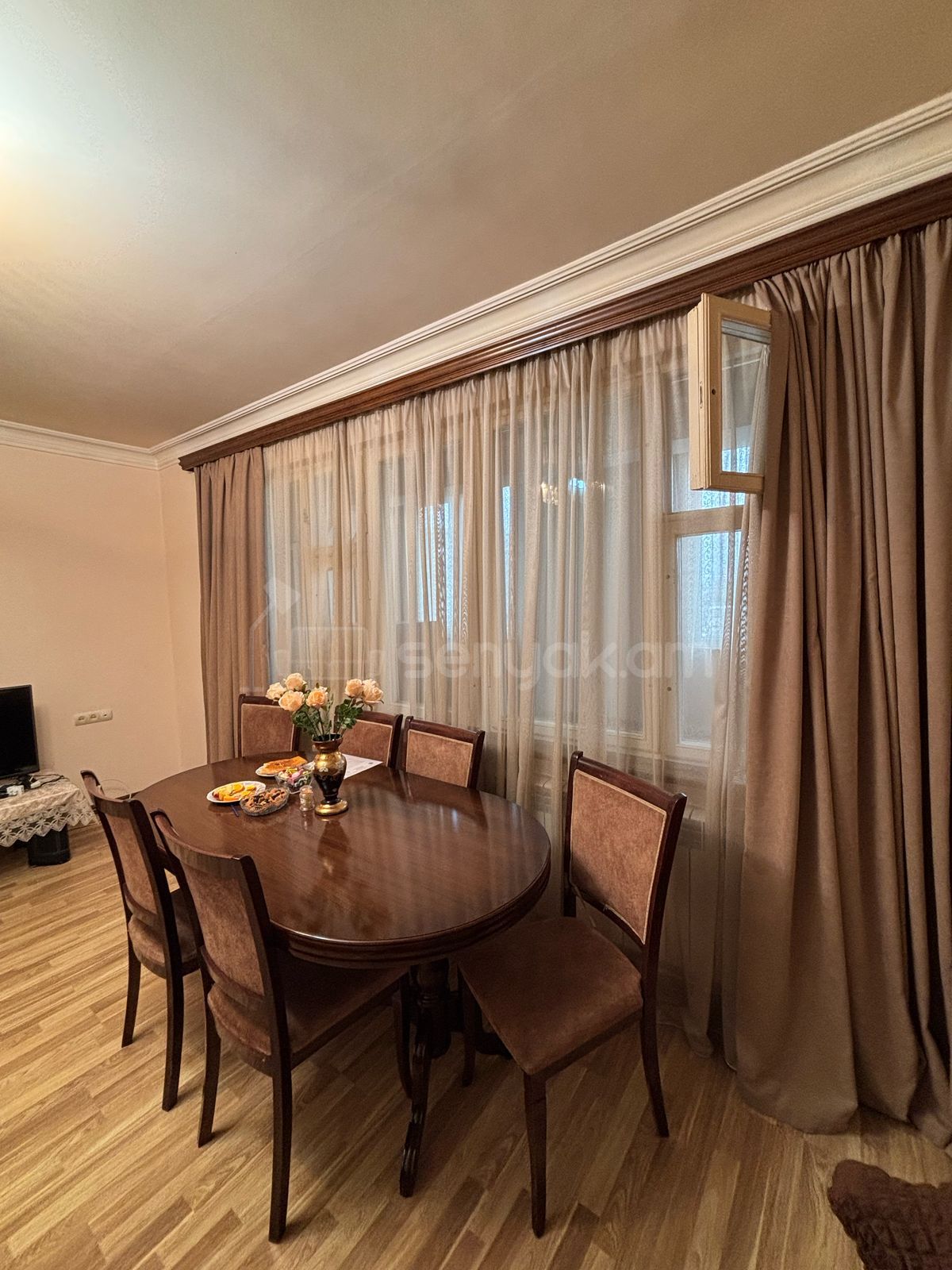 3 Սենյականոց Բնակարան, 74քմ, 8/9 հարկ, Նորմալ Վիճակում