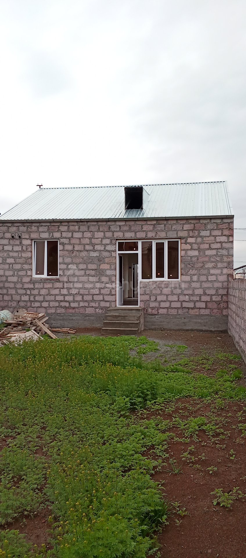 4 Սենյականոց Սեփական Տուն, 90քմ, Կոսմետիկ Վերանորոգված