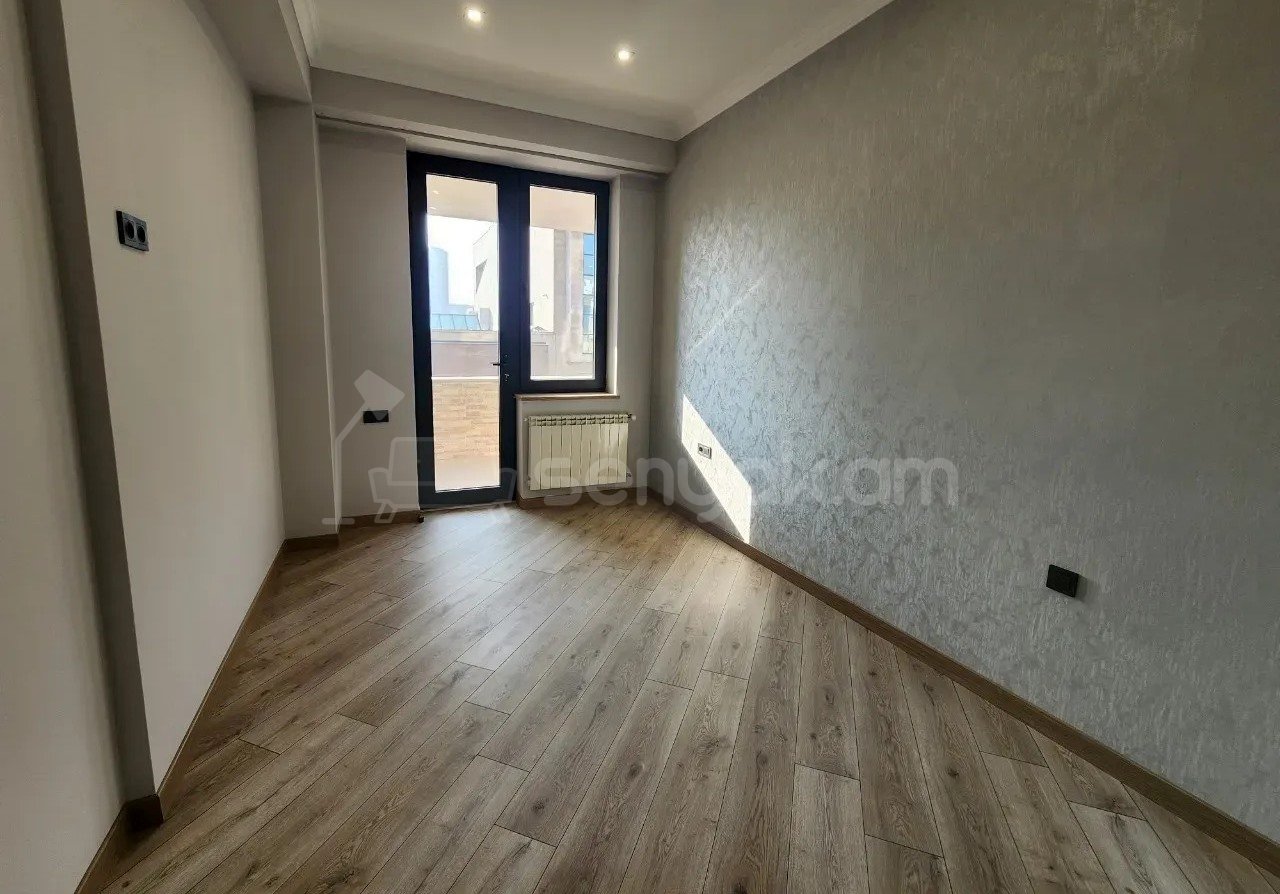 3 Սենյականոց Բնակարան Նորակառույցում, 105քմ, 3/14 հարկ, Դիզայներական Վերանորոգված
