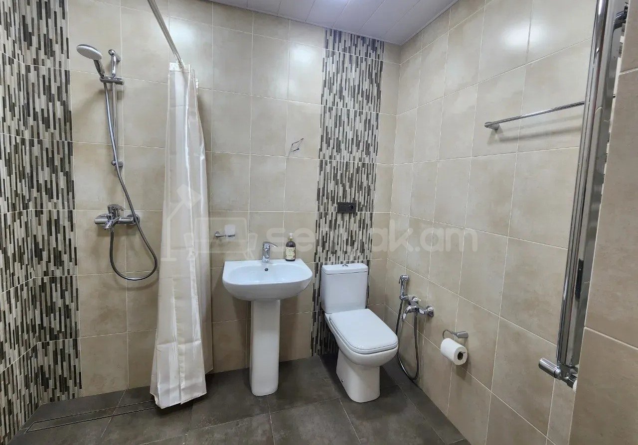 3 Սենյականոց Բնակարան Նորակառույցում, 105քմ, 3/14 հարկ, Դիզայներական Վերանորոգված
