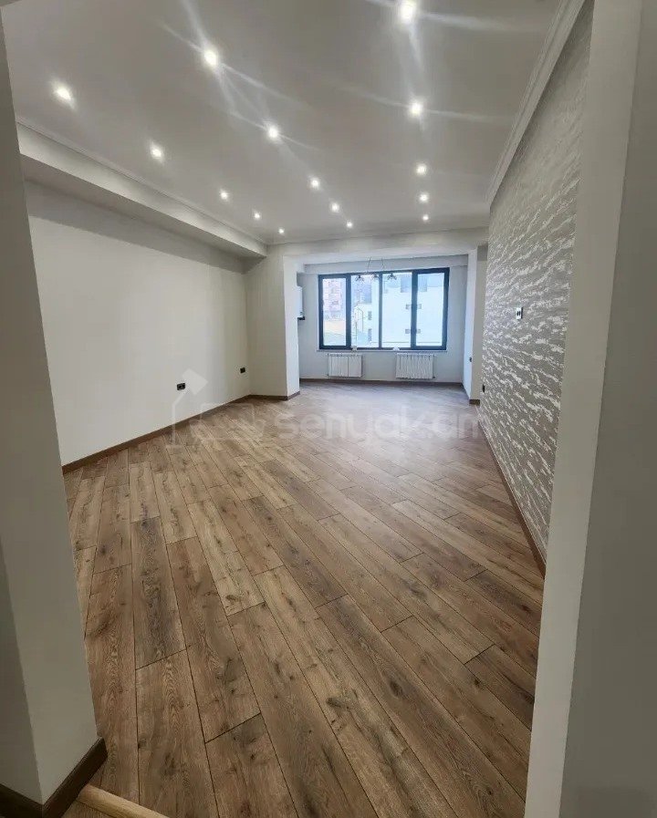 3 Սենյականոց Բնակարան Նորակառույցում, 105քմ, 3/14 հարկ, Դիզայներական Վերանորոգված
