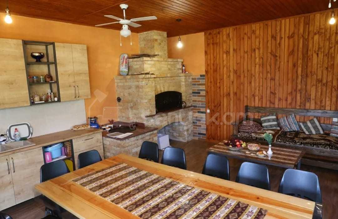 4 Սենյականոց Շքեղ Առանձնատուն, 200քմ, Լողավազանով
