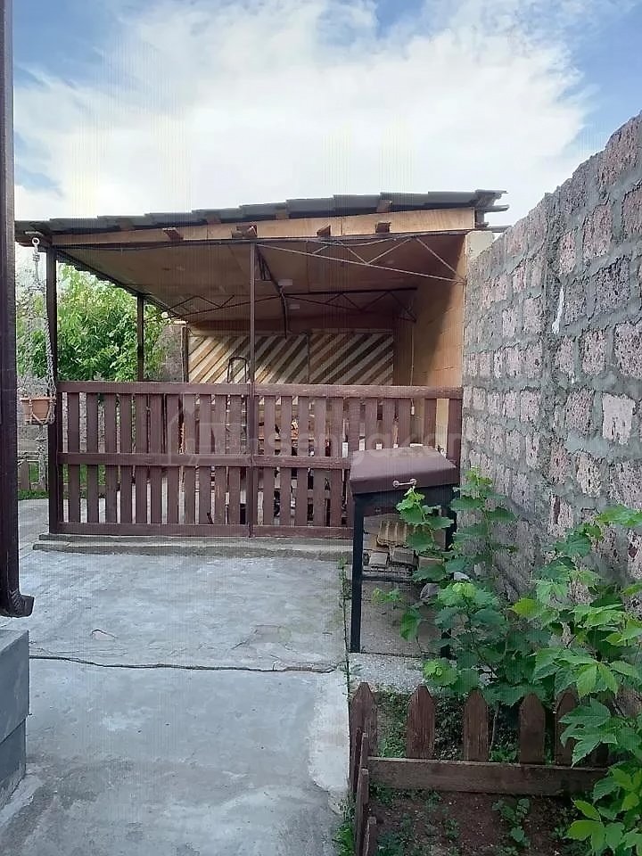 4 Սենյականոց Սեփական Տուն, 80քմ, Կապիտալ Վերանորոգված