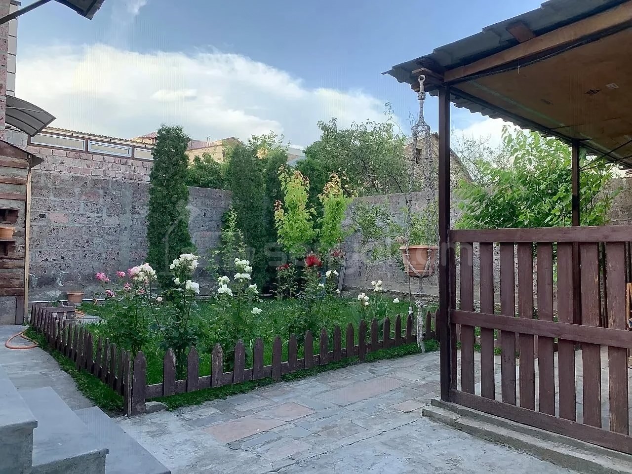 4 Սենյականոց Սեփական Տուն, 80քմ, Կապիտալ Վերանորոգված
