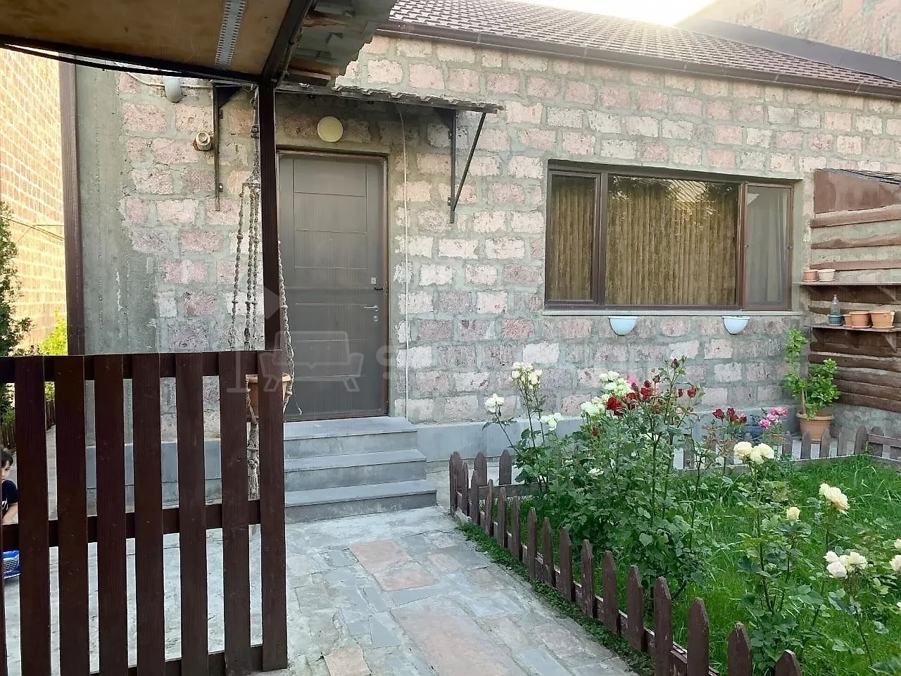4 Սենյականոց Սեփական Տուն, 80քմ, Կապիտալ Վերանորոգված