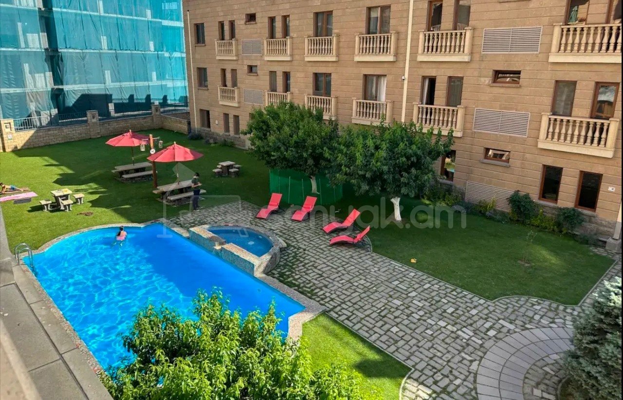 2 Սենյականոց Բնակարան Նորակառույցում, 70քմ, 3/3 հարկ, Կապիտալ Վերանորոգված