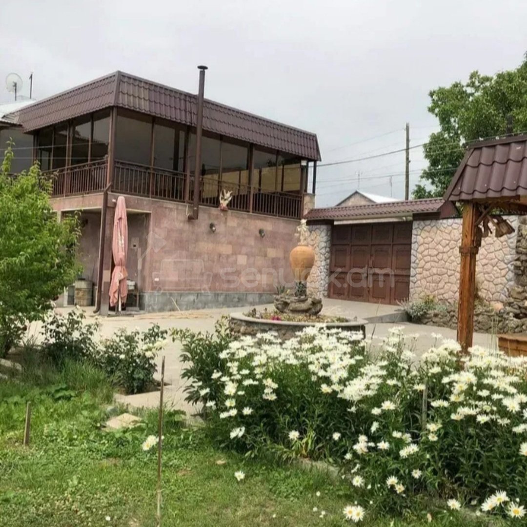 5 Սենյականոց Շքեղ Առանձնատուն, 250քմ, Լողավազանով