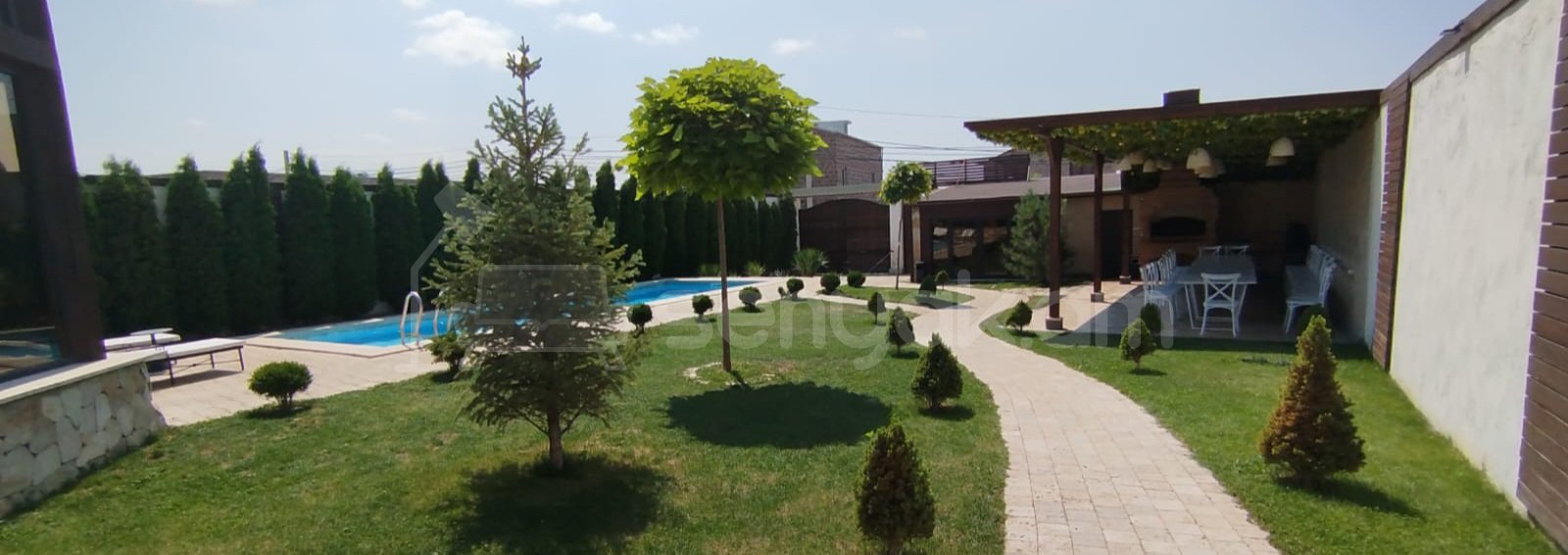 5 Սենյականոց Շքեղ Առանձնատուն, 250քմ, Լողավազանով
