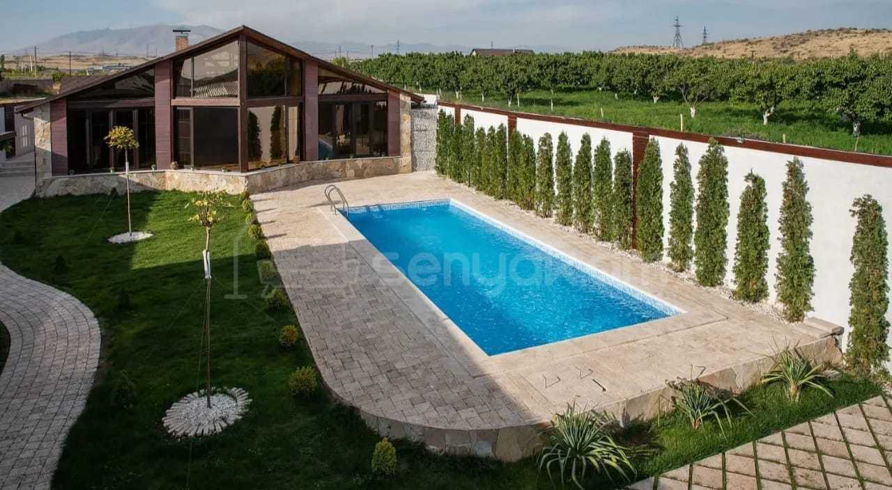 5 Սենյականոց Շքեղ Առանձնատուն, 250քմ, Լողավազանով