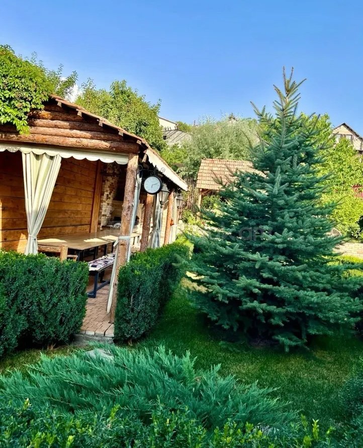 1 Սենյականոց Ամառանոց, 200քմ, Լողավազանով