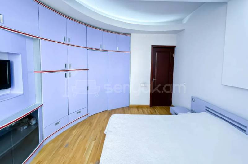 4 Սենյականոց Բնակարան Նորակառույցում, 104քմ, 7/12 հարկ, Կապիտալ Վերանորոգված