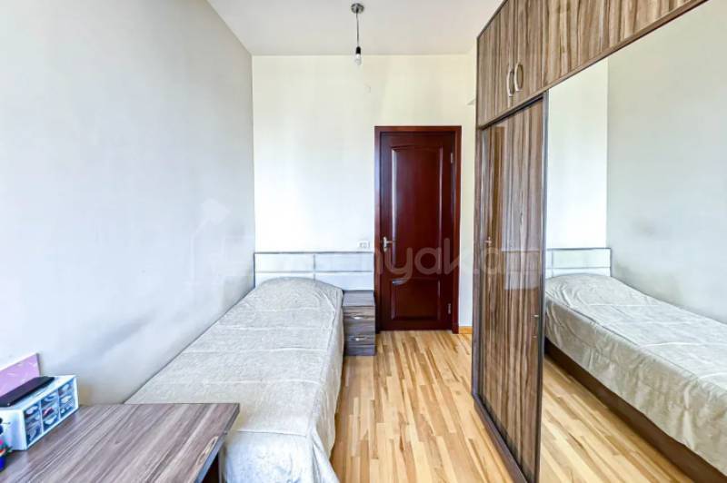 4 Սենյականոց Բնակարան Նորակառույցում, 104քմ, 7/12 հարկ, Կապիտալ Վերանորոգված