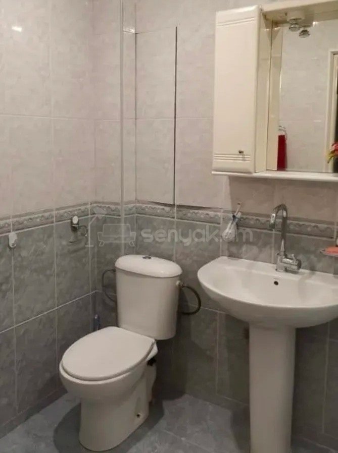 2 Սենյականոց Բնակարան Քարե Շենքում, 56քմ, 3/5 հարկ, Կապիտալ Վերանորոգված
