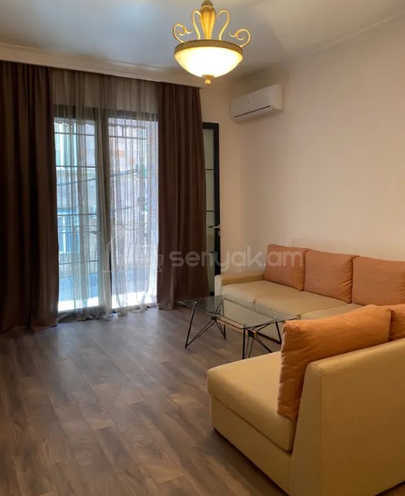 2 Սենյականոց Բնակարան Քարե Շենքում, 60քմ, 2/5 հարկ, Կապիտալ Վերանորոգված, Կահավորված, Արևկող