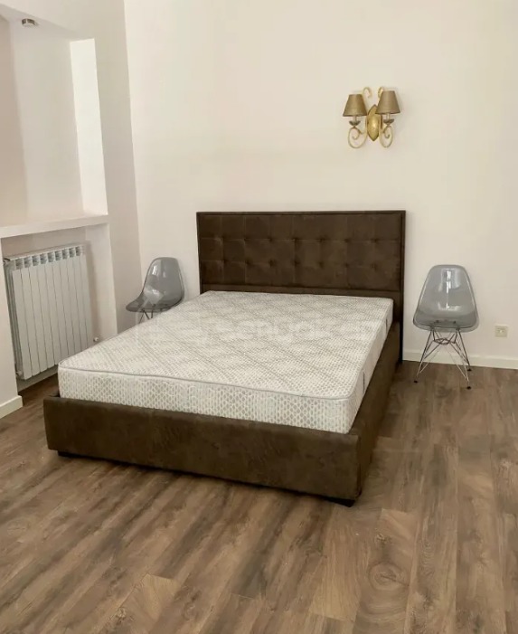 2 Սենյականոց Բնակարան Քարե Շենքում, 60քմ, 2/5 հարկ, Կապիտալ Վերանորոգված, Կահավորված, Արևկող