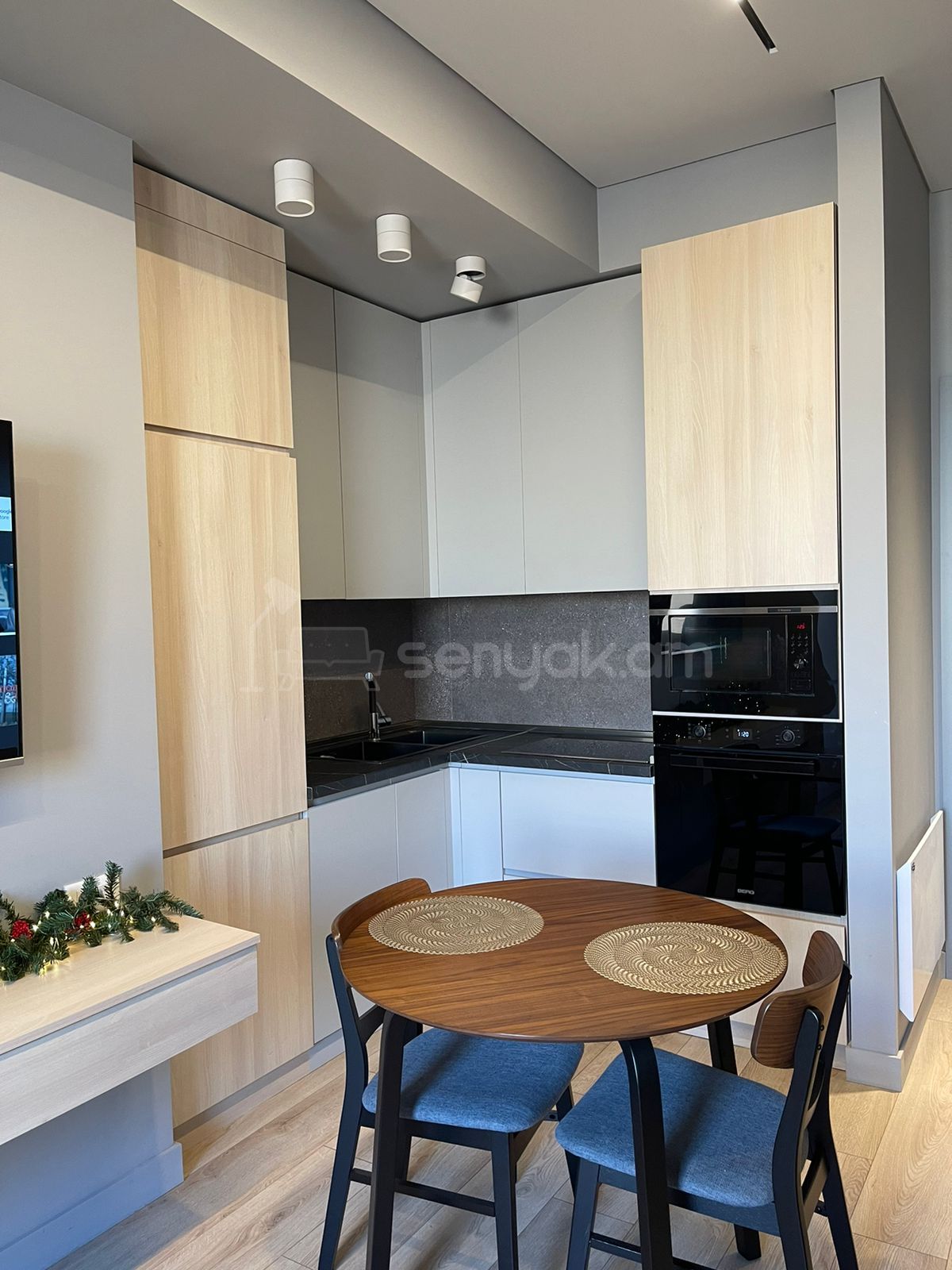 2 Սենյականոց Բնակարան Նորակառույցում, 33քմ, 17/17 հարկ, Կապիտալ Վերանորոգված, Կահավորված