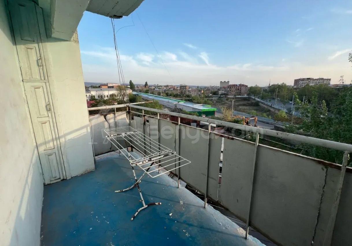 2 Սենյականոց Բնակարան, 70քմ, 5/15 հարկ, Կոսմետիկ Վերանորոգված, Կահավորված