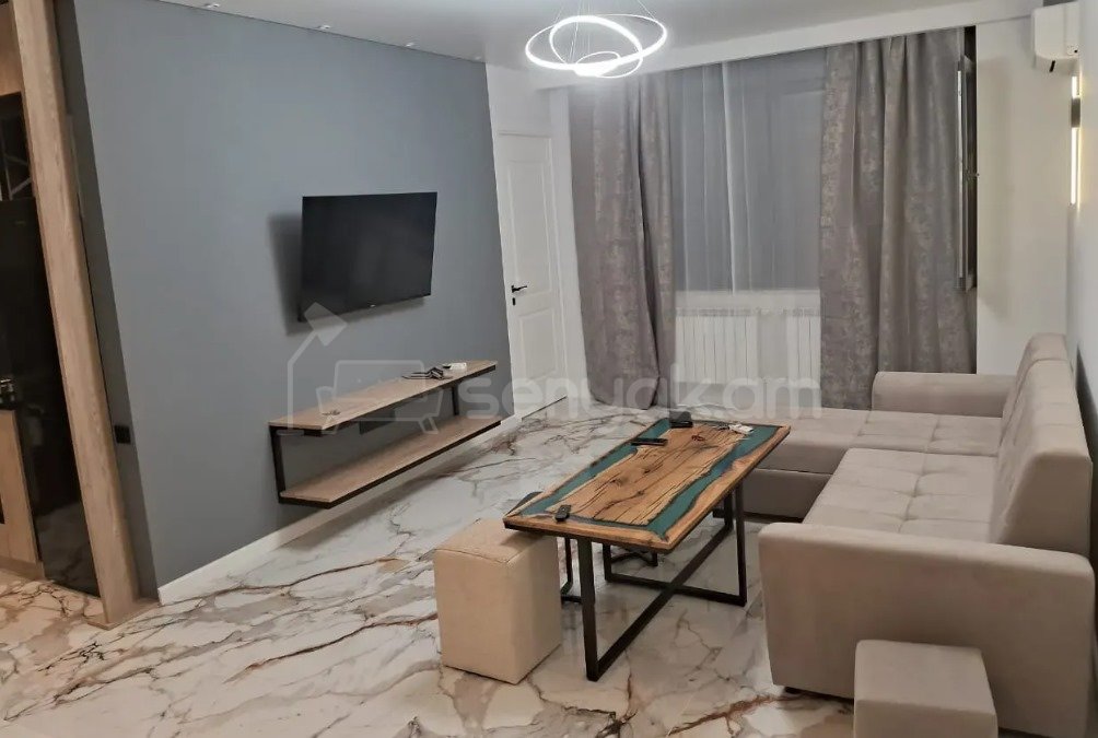 3 Սենյականոց Բնակարան, 70քմ, 6/9 հարկ, Կապիտալ Վերանորոգված, Կահավորված, Արևկող