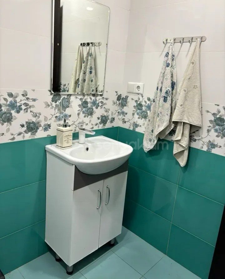 3 Սենյականոց Բնակարան Նորակառույցում, 95քմ, 5/15 հարկ, Կապիտալ Վերանորոգված
