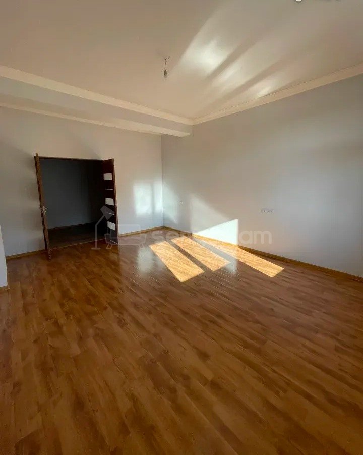 3 Սենյականոց Բնակարան Նորակառույցում, 110քմ, 4/15 հարկ, Կապիտալ Վերանորոգված