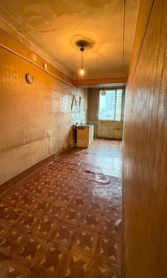 2 Սենյականոց Բնակարան Քարե Շենքում, 62քմ, 4/5 հարկ, Պետական Վիճակում
