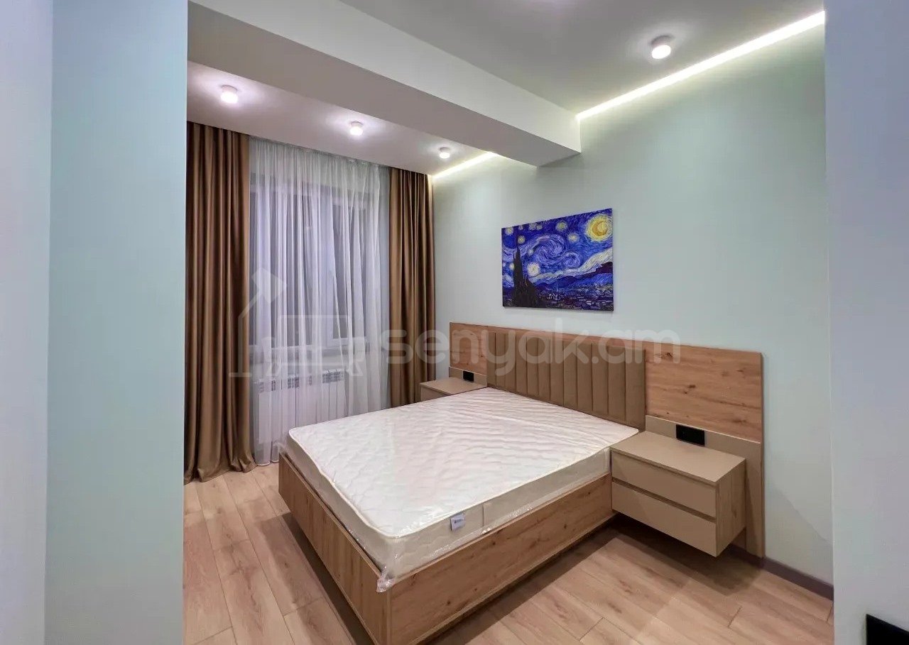 4 Սենյականոց Բնակարան Նորակառույցում, 77քմ, 2/12 հարկ, Կապիտալ Վերանորոգված