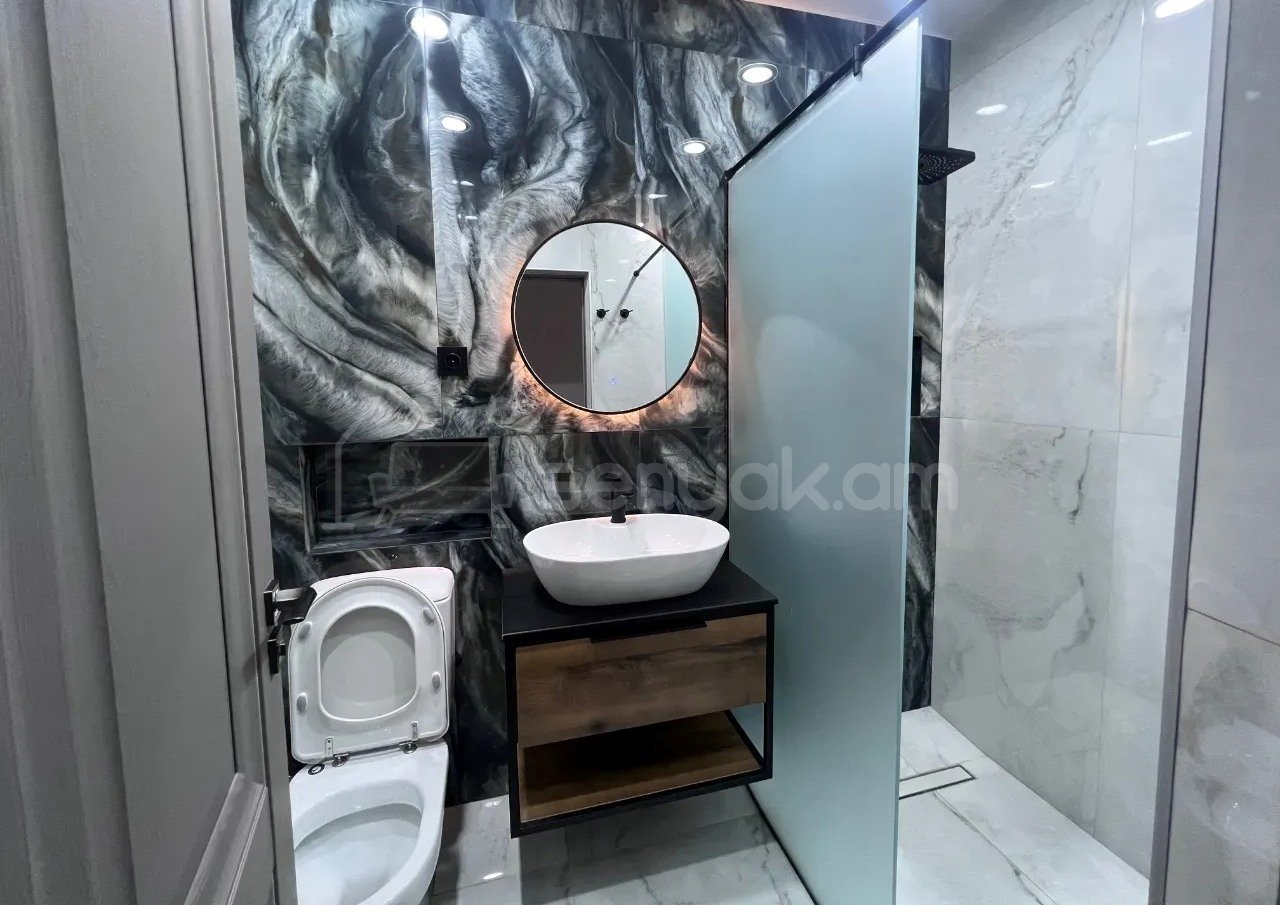 4 Սենյականոց Բնակարան Նորակառույցում, 77քմ, 2/12 հարկ, Կապիտալ Վերանորոգված