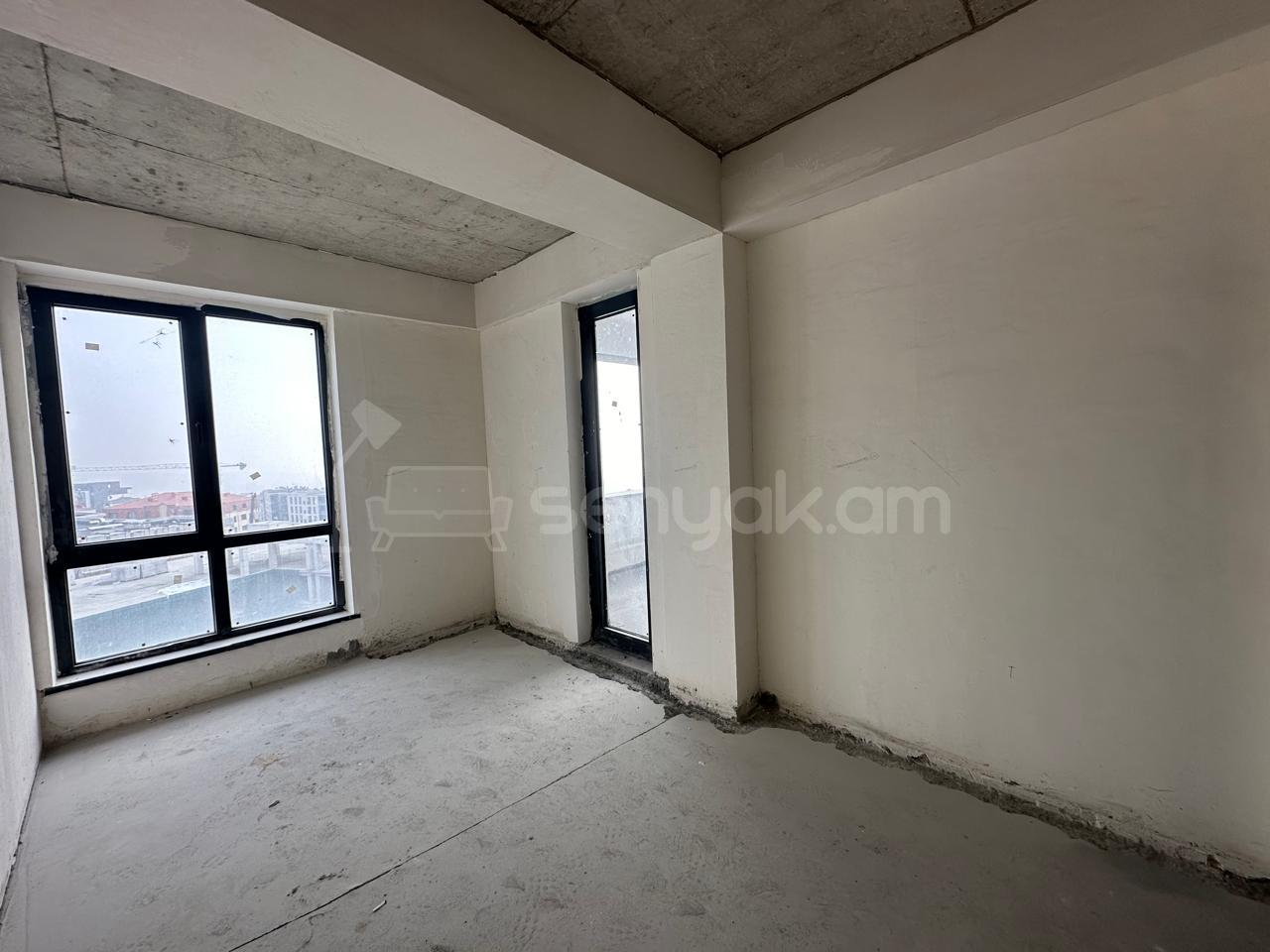 3 Սենյականոց Բնակարան, 113քմ, 10/12 հարկ, Զրոյական Վիճակում