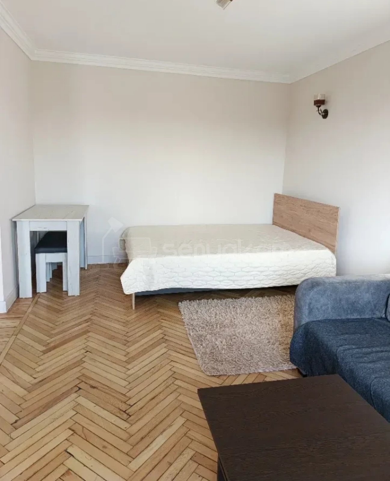 1 Սենյականոց Բնակարան Քարե Շենքում, 34քմ, 2/4 հարկ, Կապիտալ Վերանորոգված, Կահավորված