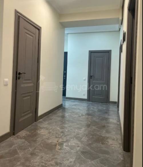 4 Սենյականոց Բնակարան Նորակառույցում, 95քմ, 3/14 հարկ, Կապիտալ Վերանորոգված