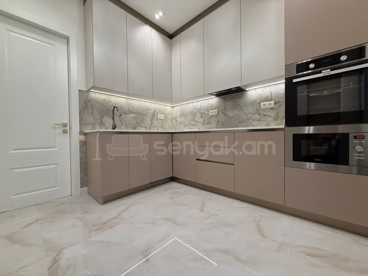 3 Սենյականոց Բնակարան Նորակառույցում, 90քմ, 8/19 հարկ, Դիզայներական Վերանորոգված