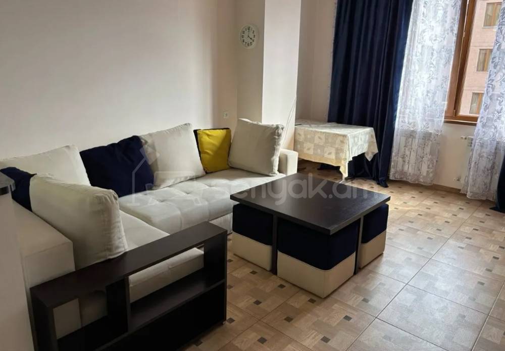 2 Սենյականոց Բնակարան Նորակառույցում, 42քմ, 7/8 հարկ, Դիզայներական Վերանորոգված, Կահավորված, Արևկող