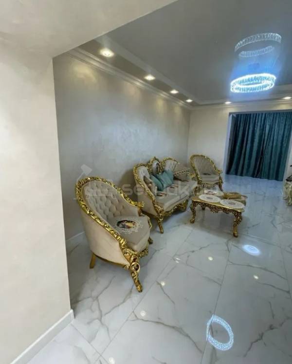 3 Սենյականոց Բնակարան Քարե Շենքում, 80քմ, 1/4 հարկ, Կապիտալ Վերանորոգված, Կահավորված, Արևկող