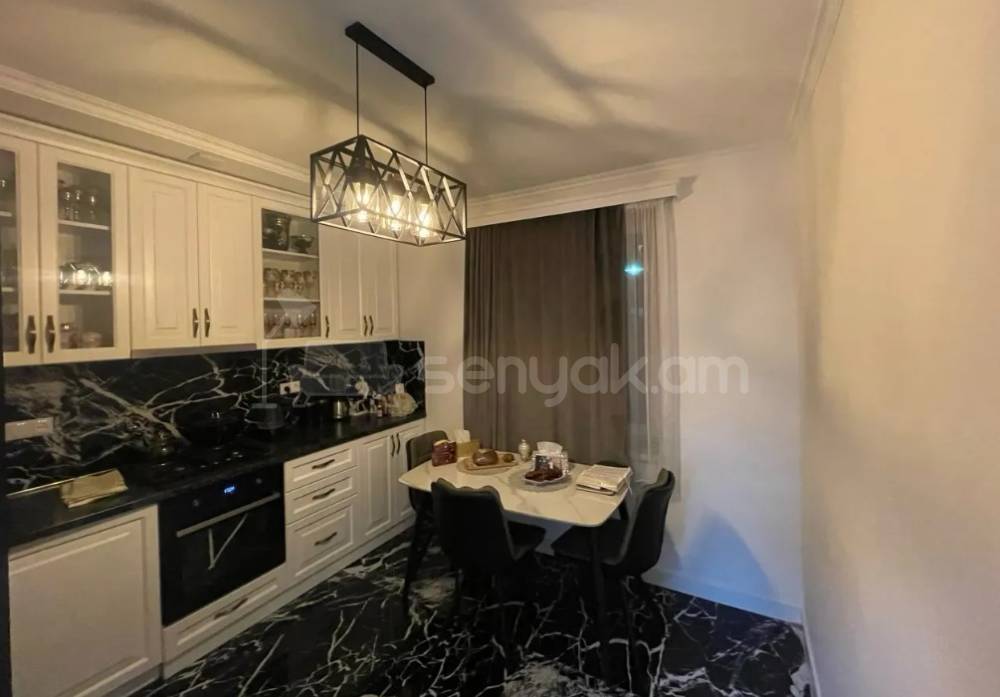 3 Սենյականոց Բնակարան Քարե Շենքում, 80քմ, 1/4 հարկ, Կապիտալ Վերանորոգված, Կահավորված, Արևկող