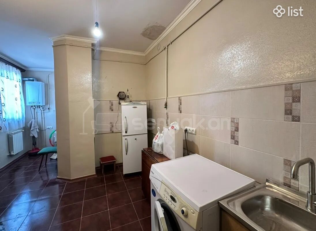 2 Սենյականոց Բնակարան, 40քմ, 7/12 հարկ, Կապիտալ Վերանորոգված