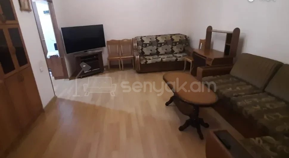 1 Սենյականոց Բնակարան Քարե Շենքում, 42քմ, 3/5 հարկ, Կապիտալ Վերանորոգված, Կահավորված, Արևկող