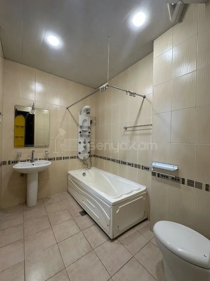 4 Սենյականոց Բնակարան Նորակառույցում, 215քմ, 5/12 հարկ, Դիզայներական Վերանորոգված
