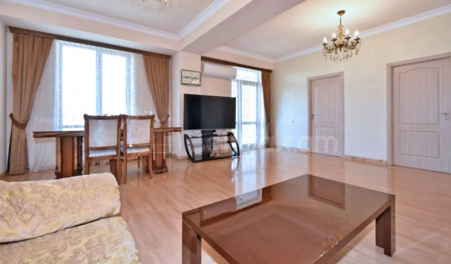3 Սենյականոց Բնակարան Նորակառույցում, 110քմ, 7/14 հարկ, Կապիտալ Վերանորոգված