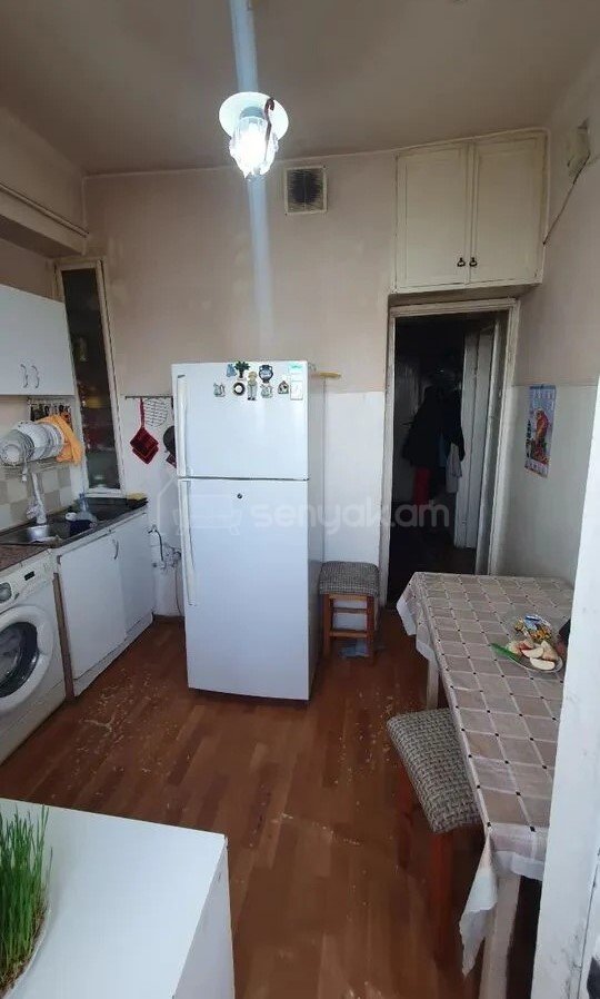 1 Սենյականոց Բնակարան, 41քմ, 8/9 հարկ, Պետական Վիճակում