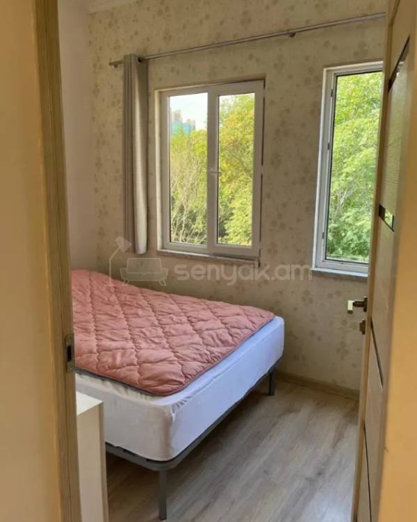 2 Սենյականոց Բնակարան Քարե Շենքում, 45քմ, 3/3 հարկ, Դիզայներական Վերանորոգված, Կահավորված, Արևկող