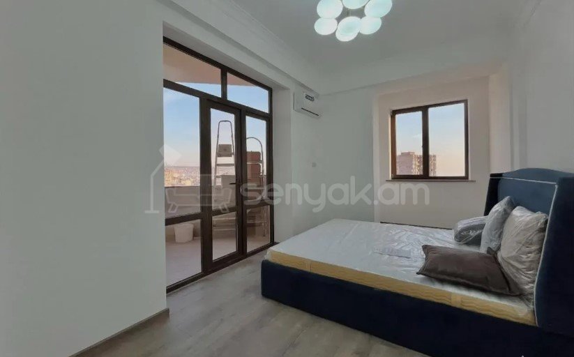 3 Սենյականոց Բնակարան, 120քմ, 8/13 հարկ, Դիզայներական Վերանորոգված, Կահավորված