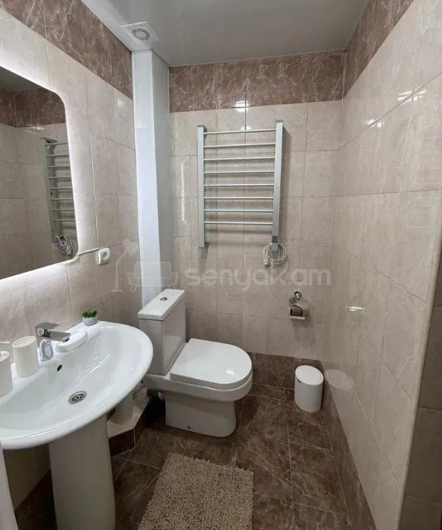 2 Սենյականոց Բնակարան Քարե Շենքում, 42քմ, 2/5 հարկ, Կապիտալ Վերանորոգված, Կահավորված, Արևկող