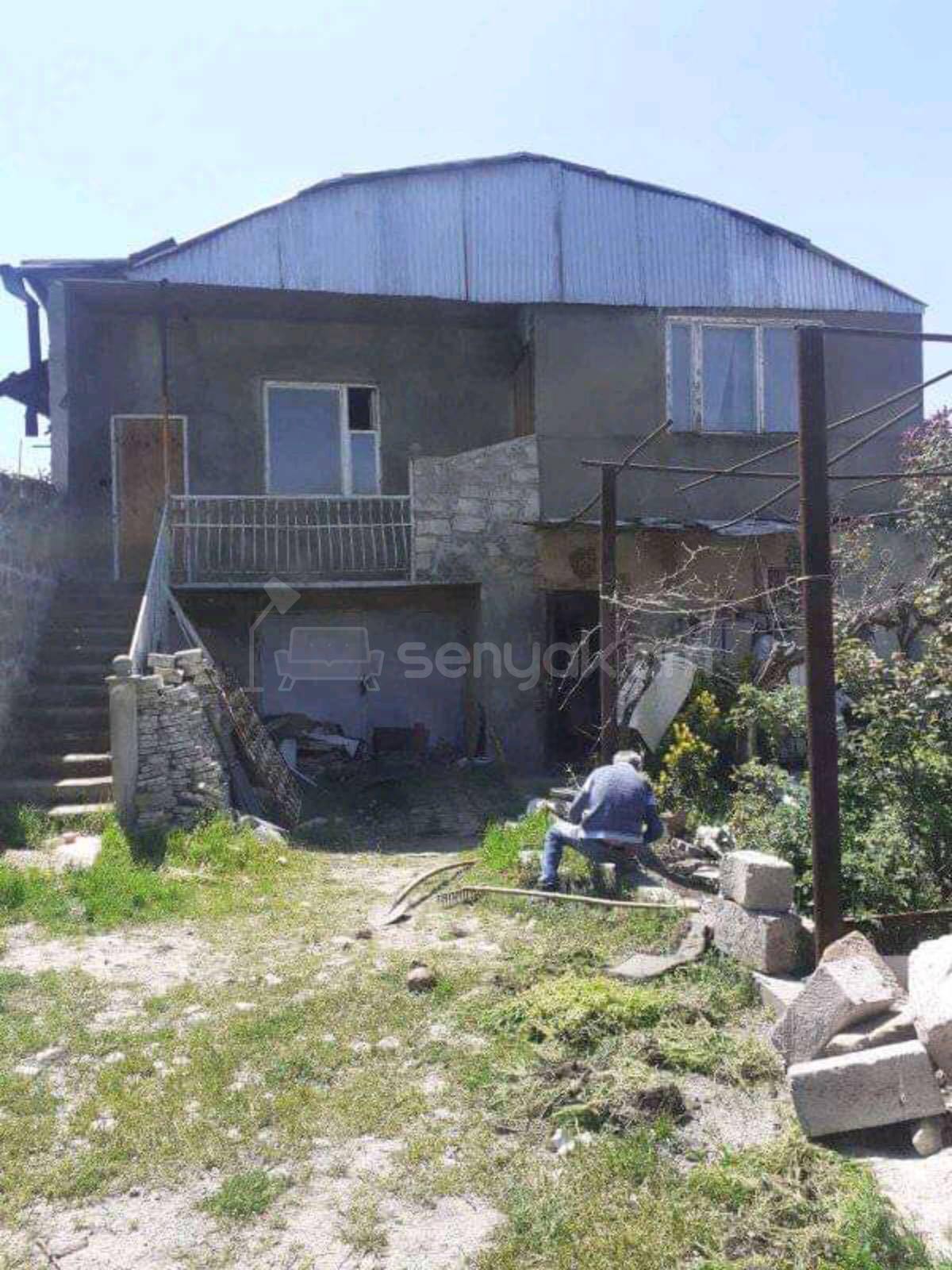 3 Սենյականոց Սեփական Տուն, 212քմ, Նորմալ Վիճակում
