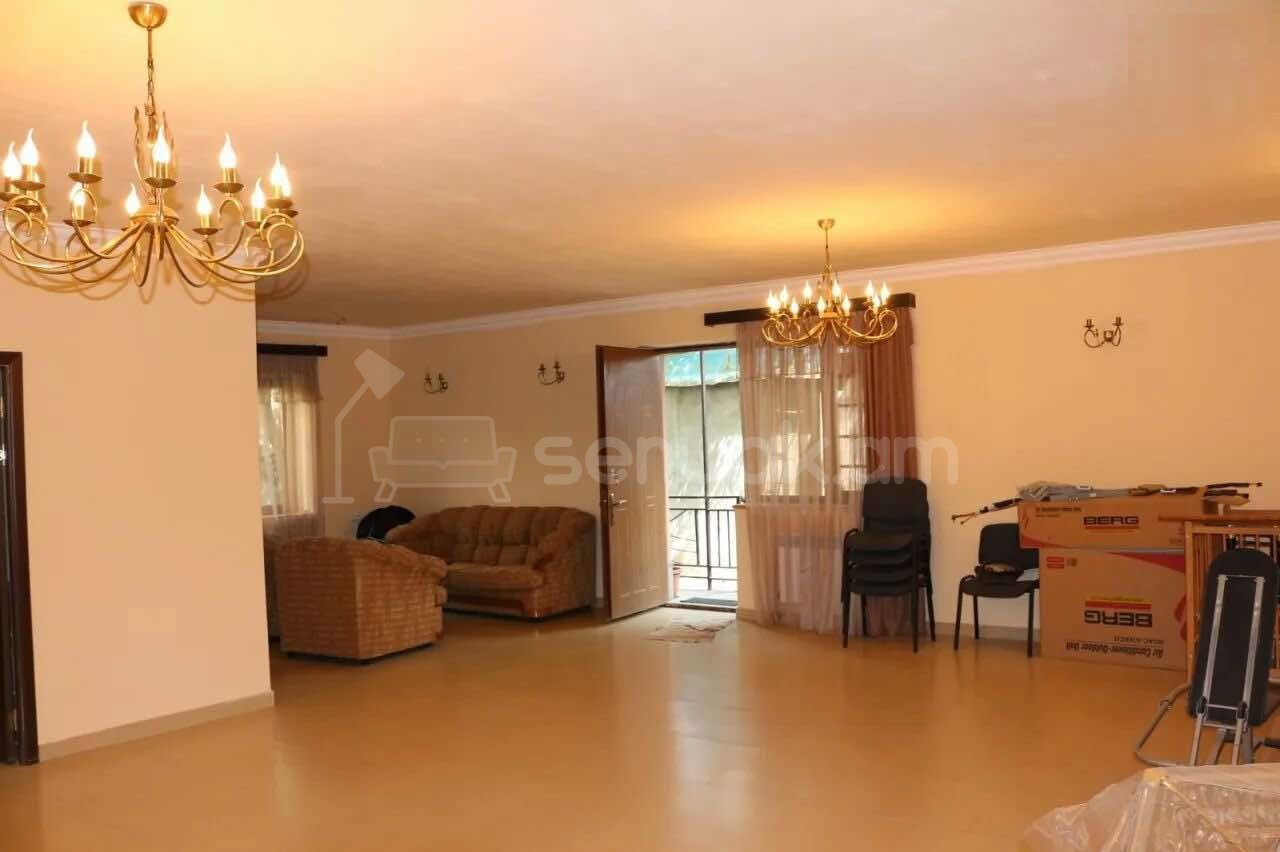 5 Սենյականոց Սեփական Տուն, 270քմ, Կապիտալ Վերանորոգված