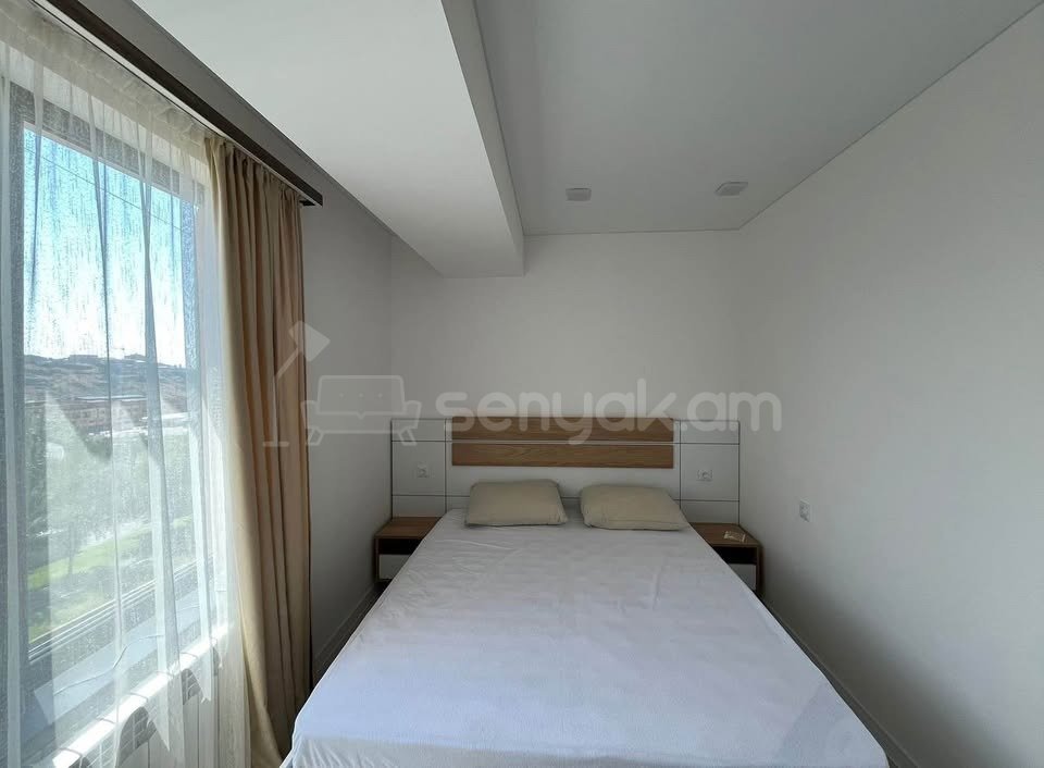 2 Սենյականոց Բնակարան, 35քմ, 6/14 հարկ, Կապիտալ Վերանորոգված, Կահավորված, Արևկող