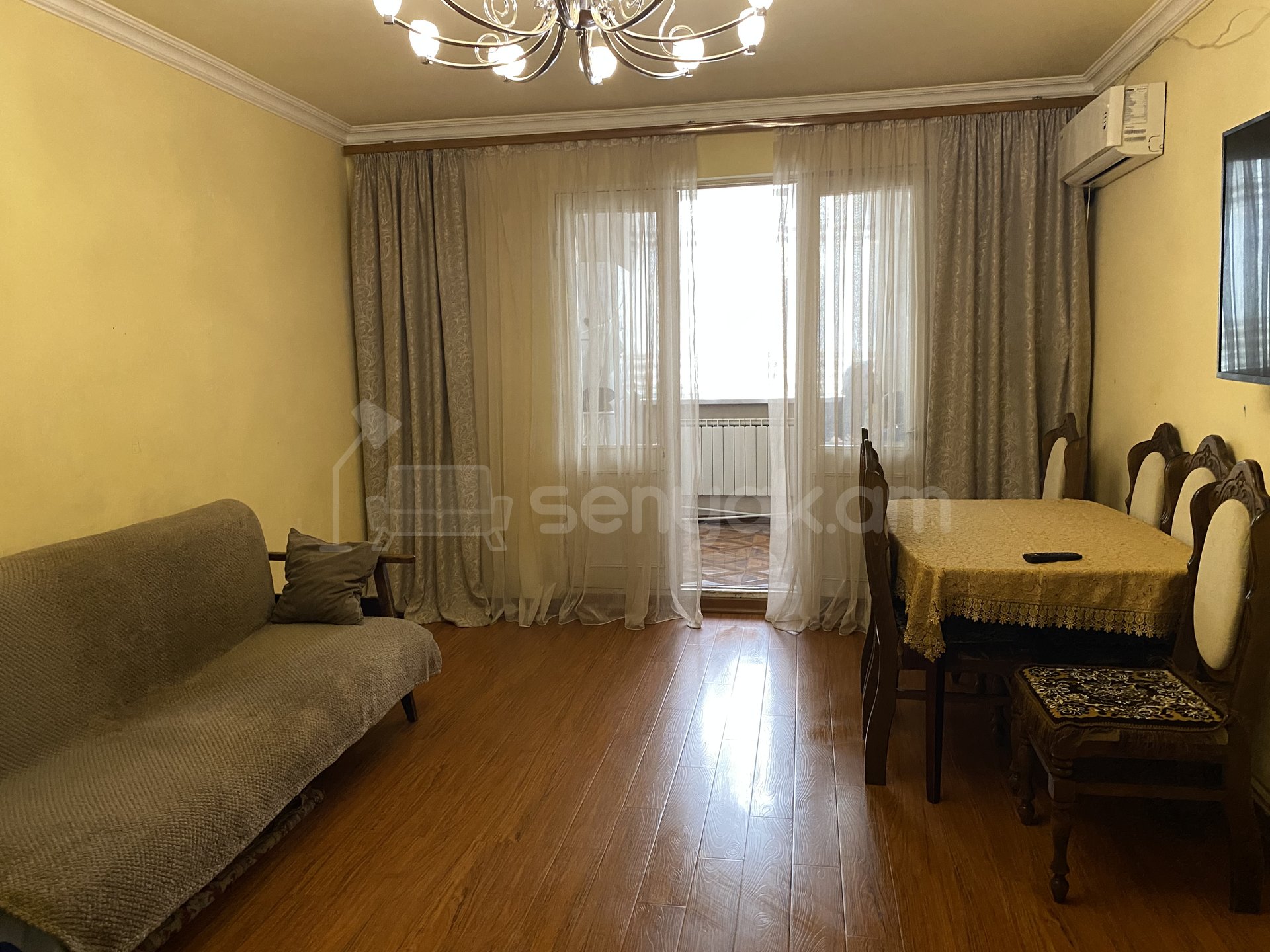 3 Սենյականոց Բնակարան, 73քմ, 1/3 հարկ, Նորմալ Վիճակում