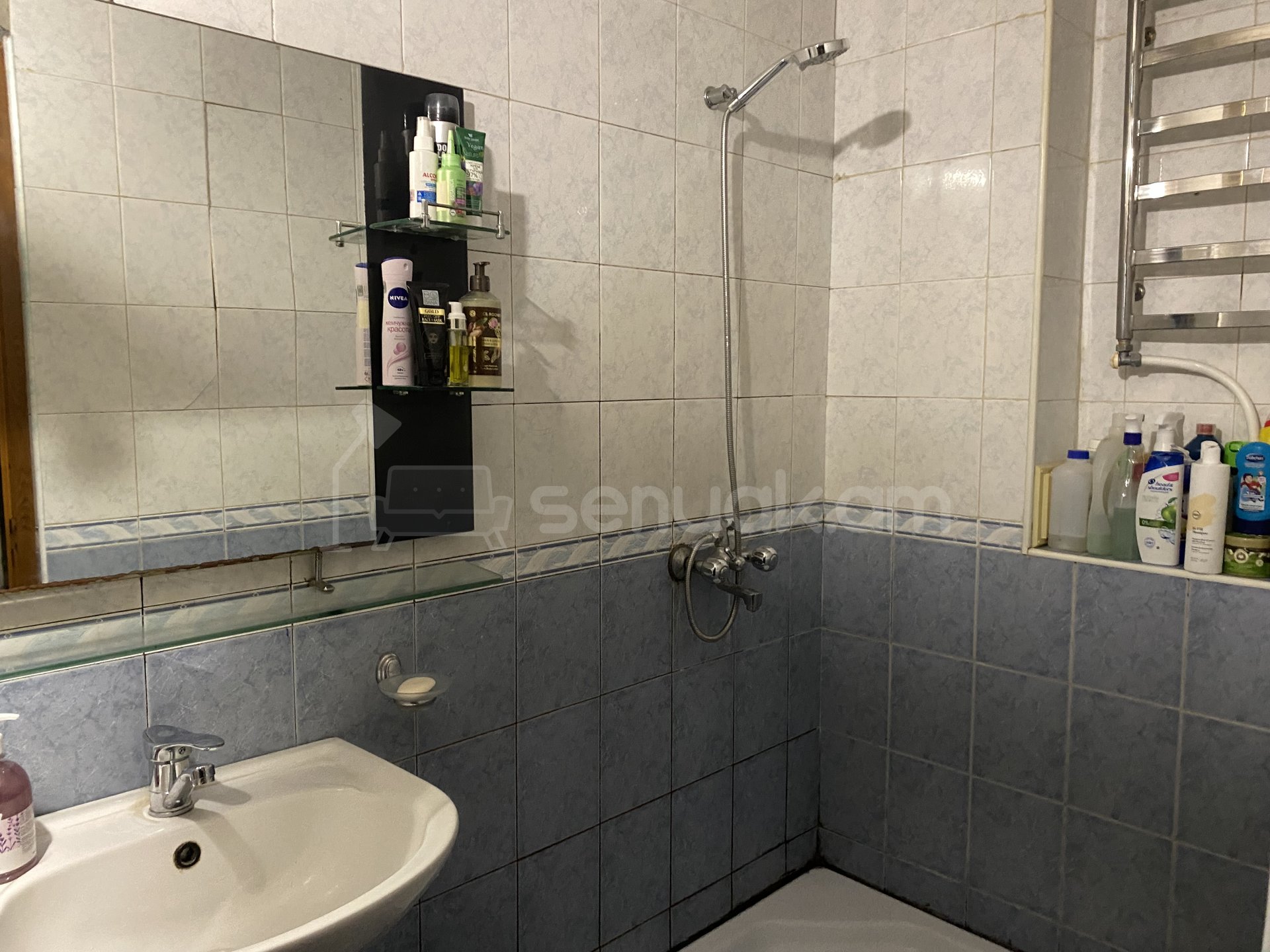 3 Սենյականոց Բնակարան, 73քմ, 1/3 հարկ, Նորմալ Վիճակում